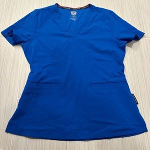 Vince Camuto royal blue scrub set